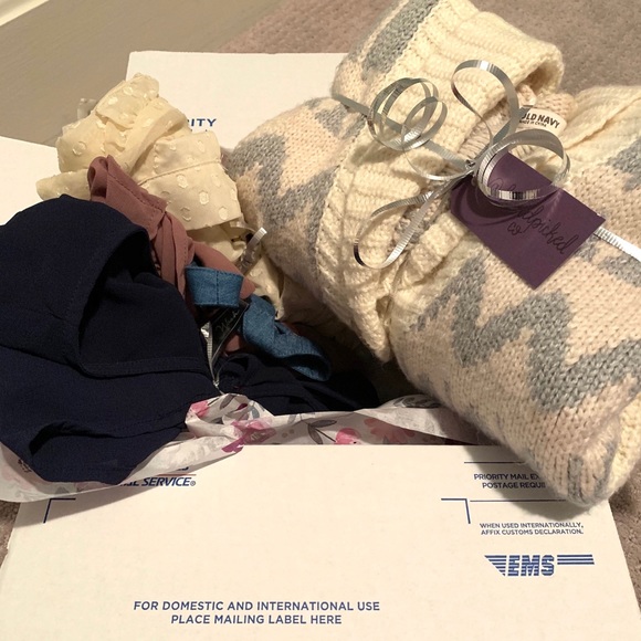 Meet your Posher, Noelle - Picture 6 of 6